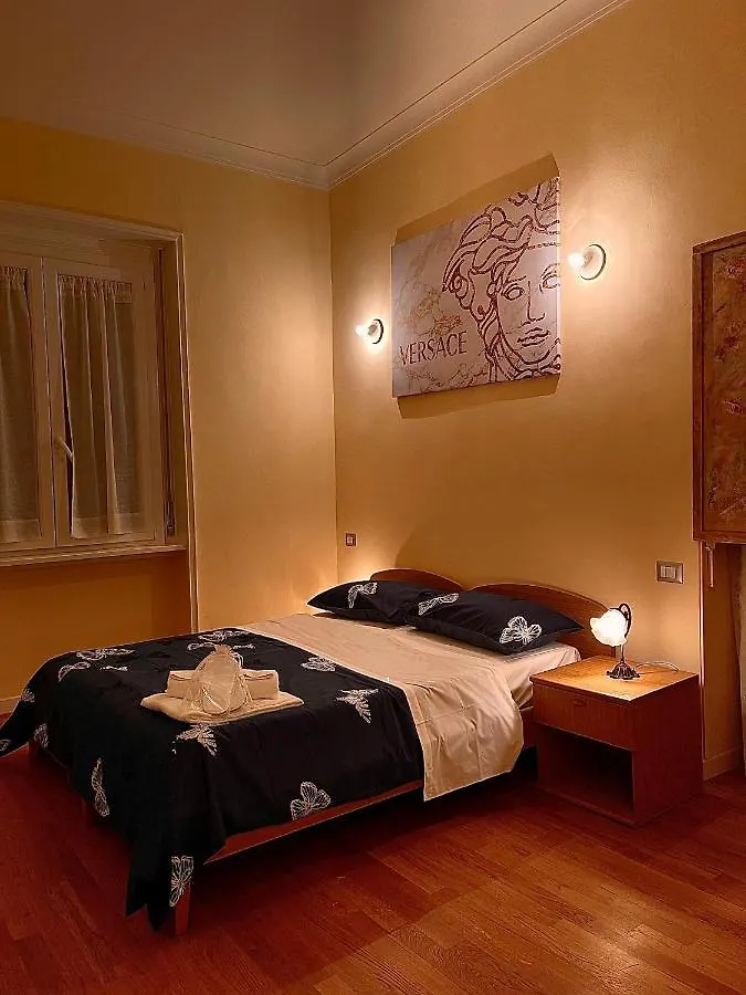Apartment Easy Room Italy Balcony Milan