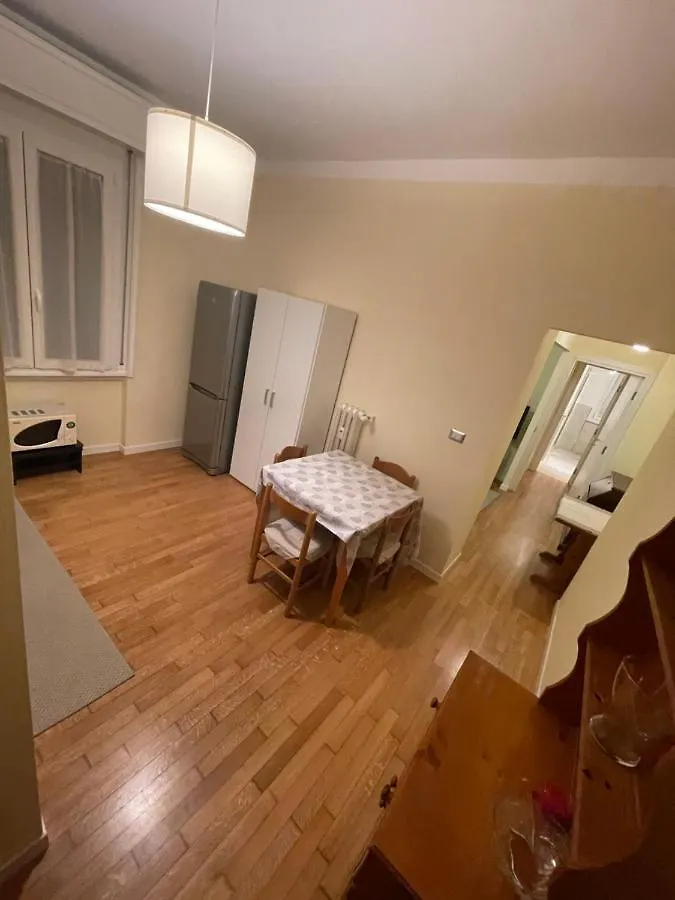 Easy Room Italy Balcony Milan